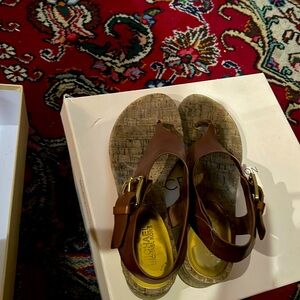 Michael kors Sandals size 9 1/2
